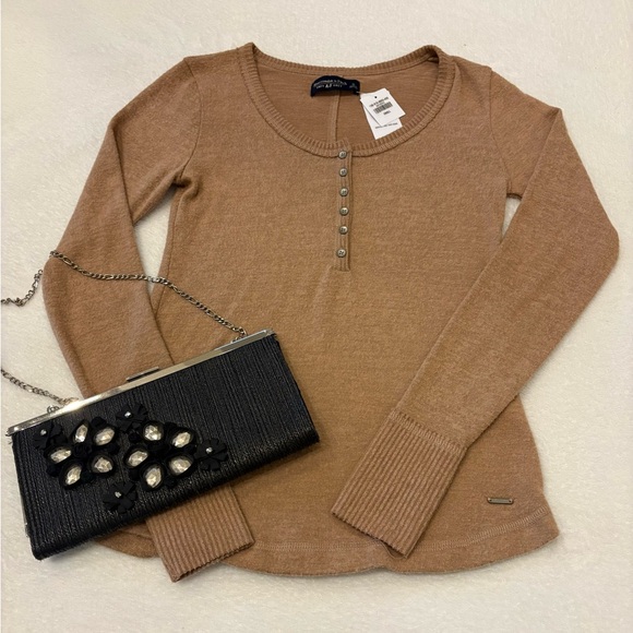 Abercrombie & Fitch Sweaters - BNWT Abercrombie & Fitch AF Soft Cozy Sweater